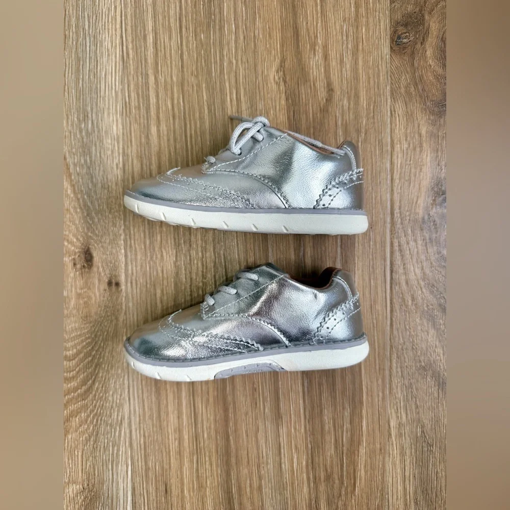 Stride Rite Ellsworth Kids Silver Leather Lace-Up Oxfords Size 7.5